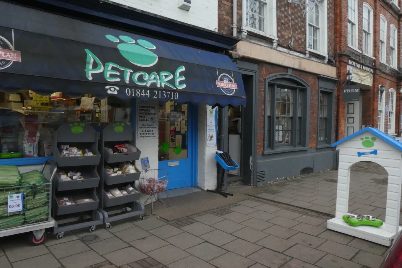 Thame Petcare